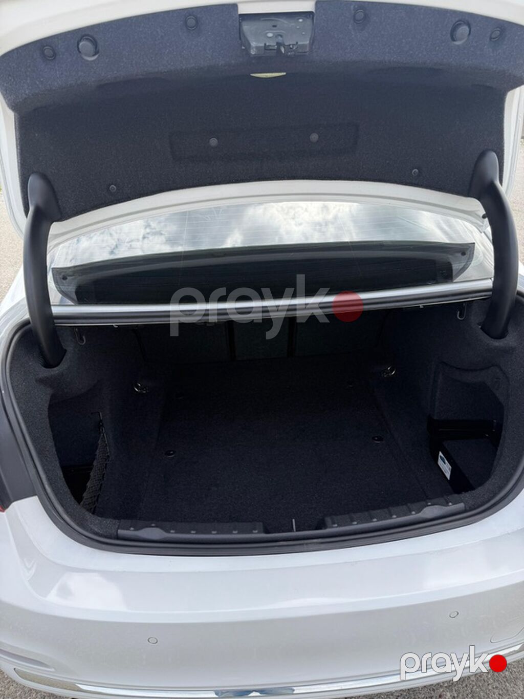 BMW 330: 2 l Sedan — Avtomobillər, Güzdək (10)