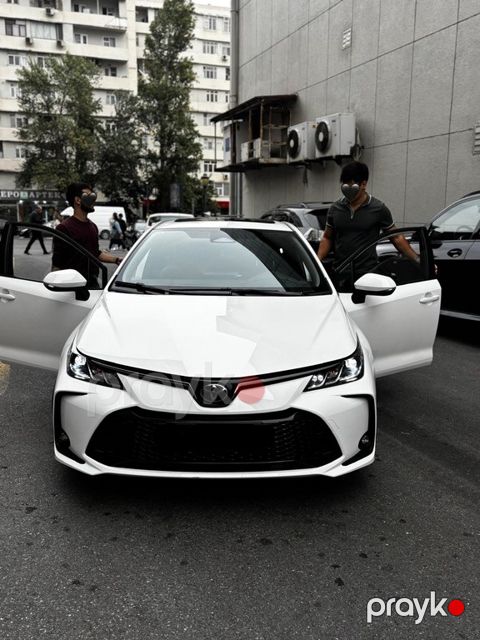 Toyota Corolla, 1.8 L, 2025 il, 26 600 km — Bakı