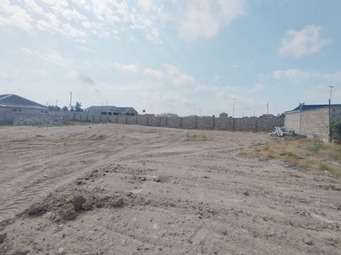 20 sot torpaq sahəsi, Qala qəs — Bakı