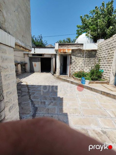 Satılır 8 otaqlı həyət evi/bağ evi 210 m² — Bakı