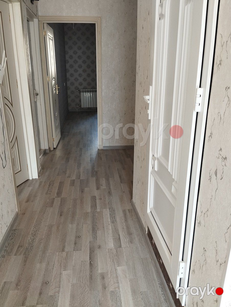 Satılır 2 otaqlı köhnə tikili 65 m² — Mənzil, Bakı (10)