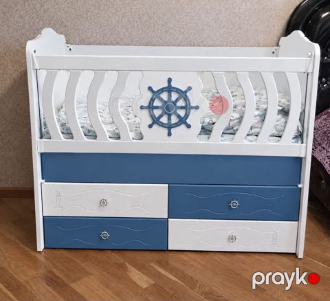 Beşik. satılır 90 azn. Matras verilir. İdeal — Mehdiabad