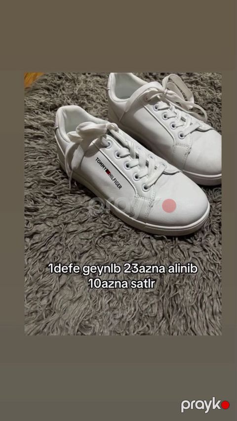 Tommy Hilfiger ağ rəngli klassik idman ayaqqabısı - Üst material — Fatmayı