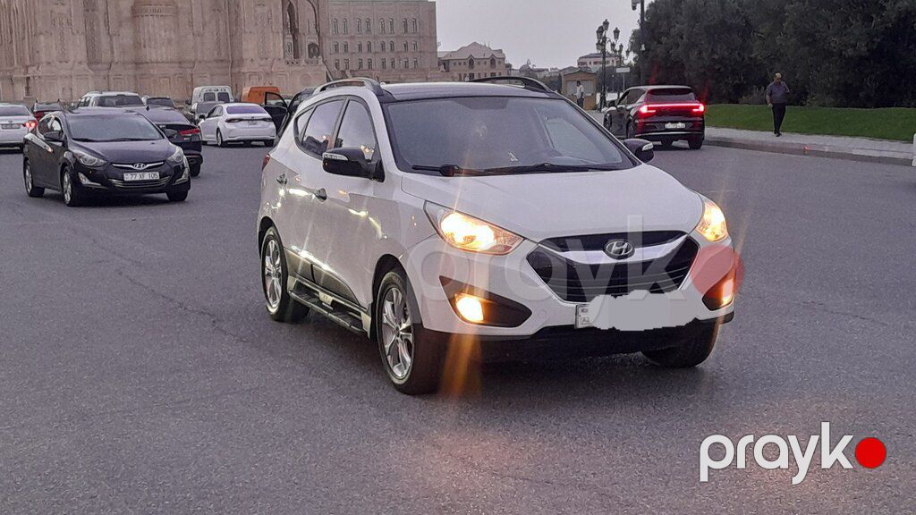 Hyundai ix35, 2.0 L, 2010 il, 319 000 km — Avtomobillər, Bakı (4)