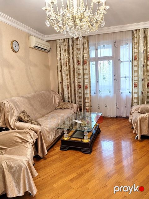 Satılır 3 otaqlı köhnə tikili 70 m² — Bakı