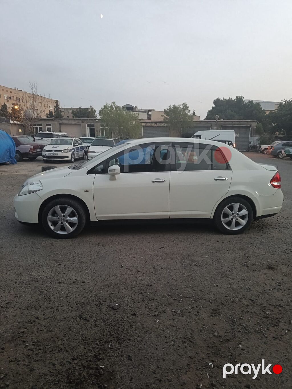 Nissan Tiida: 1.6 l 2008 il Sedan — Avtomobillər, Digah (4)