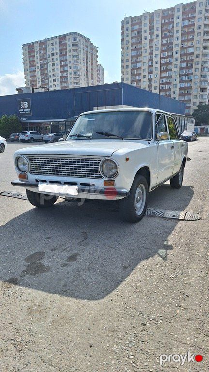 Lada (VAZ) 21011, 1.3 L, 1981 il, 10 000 km — Bakı