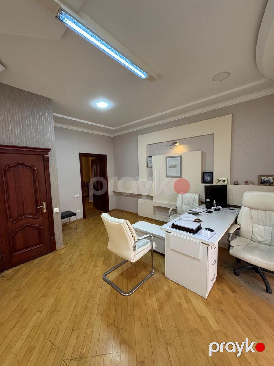 Satılır 6 otaqlı həyət evi/bağ evi 565 m² — Ev, villa, Bakı (12)
