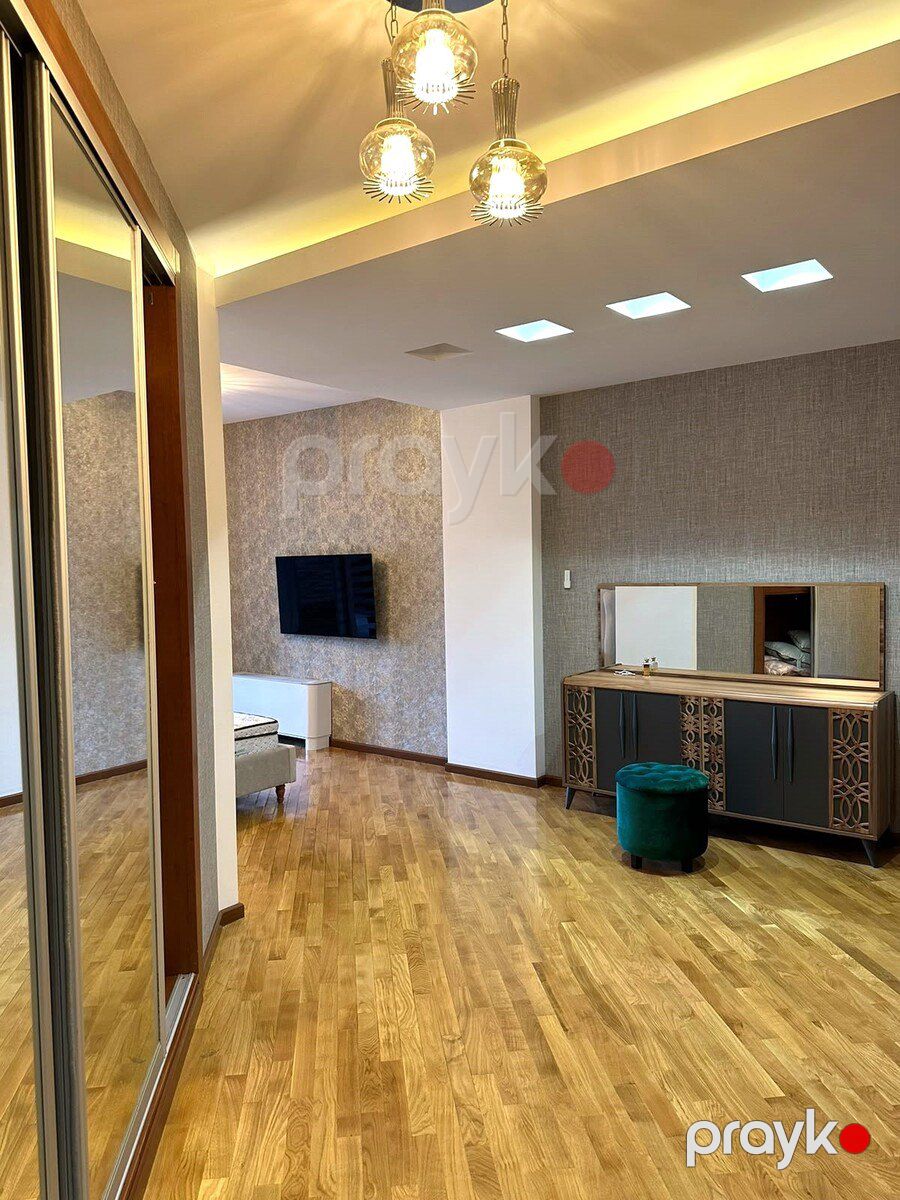 Satılır 4 otaqlı yeni tikili 233 m² — Mənzil, Bakı (11)
