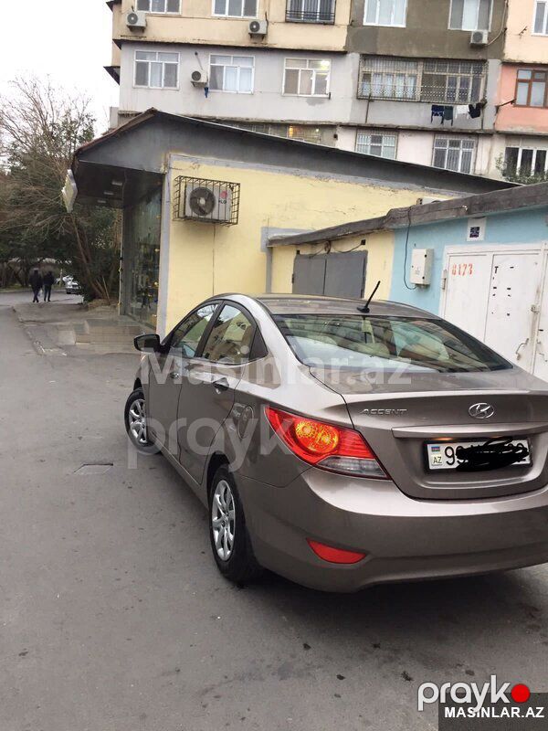 Hyundai Elantra, 2018 il — Minik avtomobili icarəsi, Bakı (5)
