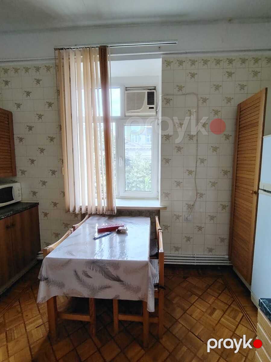 İcarəyə verilir 2 otaqlı köhnə tikili 75 m² — Mənzil, Bakı (10)