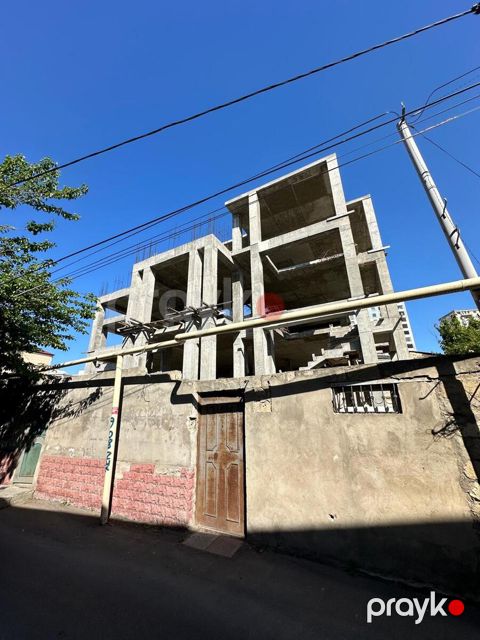Satılır həyət evi/bağ evi 800 m² — Bakı