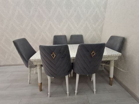 Qonağ otağı dəsti – masa+ 6 stul yeni kimidir az istifade olunub real — Saray
