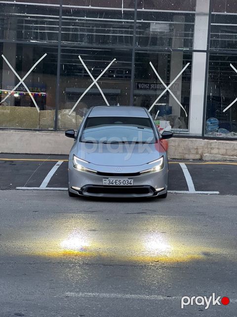 Toyota Prius, 2.0 L, 0.91 kWh, 2023 il, 38 000 km — Bakı