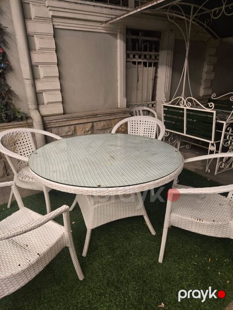 Masa + 2stul birlikde 350 azn satilir‼ unvan azadliq sekine — Bakı