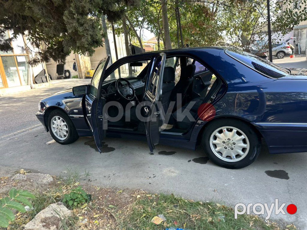 Mercedes C 200, 2.0 L, 1998 il, 339 000 km — Avtomobillər, Bakı (5)