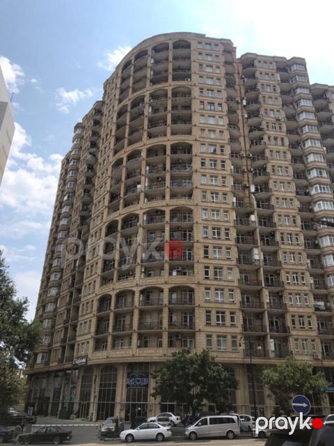 Satılır 3 otaqlı yeni tikili 130 m² — Bakı