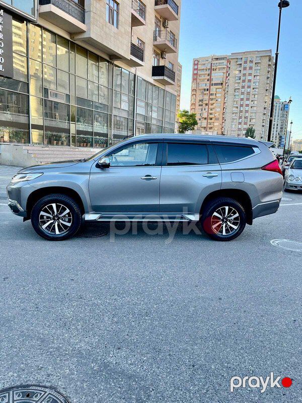 Padjero sport 2021 ci il — Minik avtomobili icarəsi, Bakı (4)