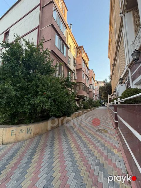 Satılır 2 otaqlı köhnə tikili 59 m² — Bakı