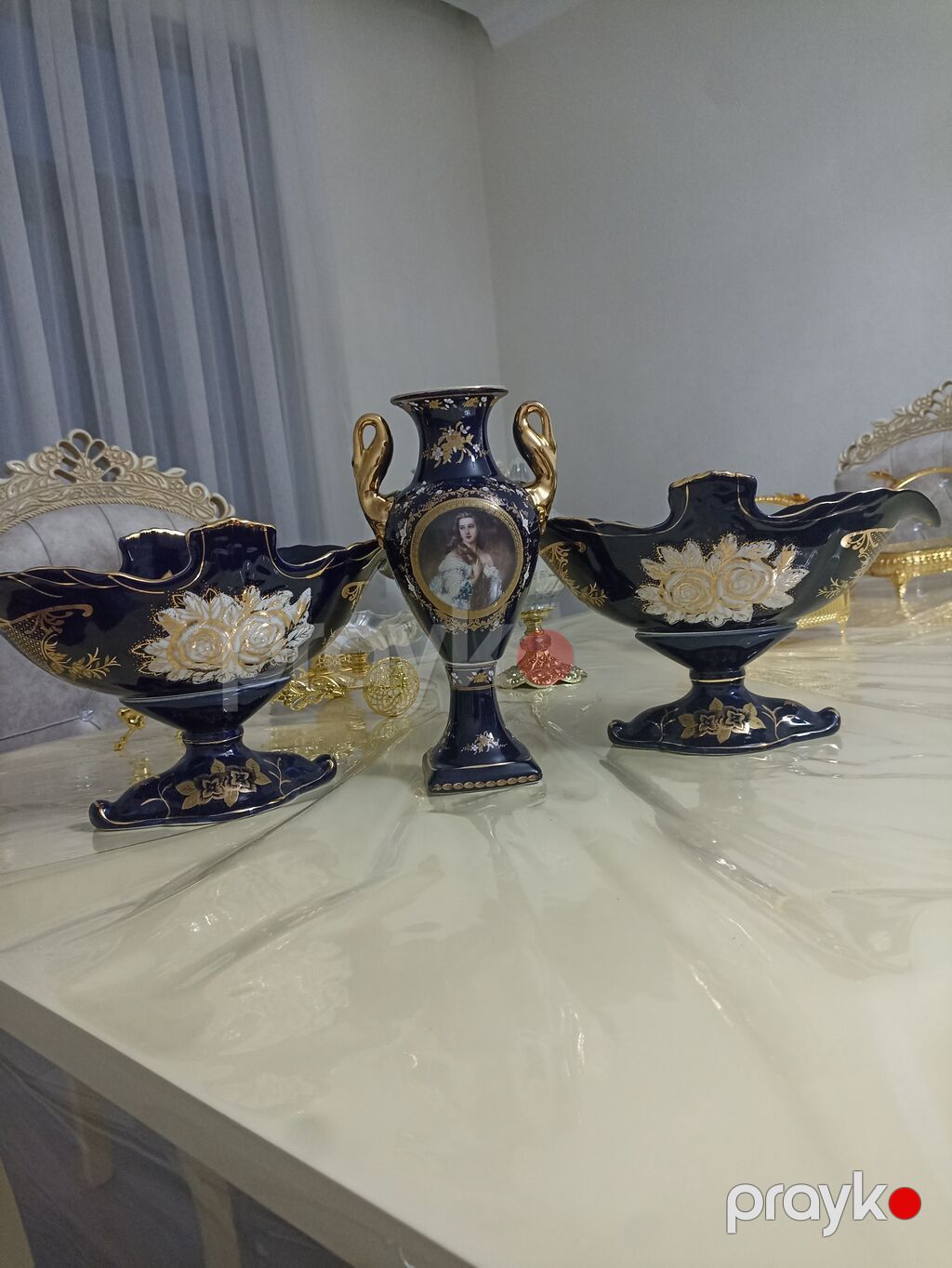Vaza dəsti, Keramika — Vaazalar, kreslolar, süni çiçəklər, Digah (2)