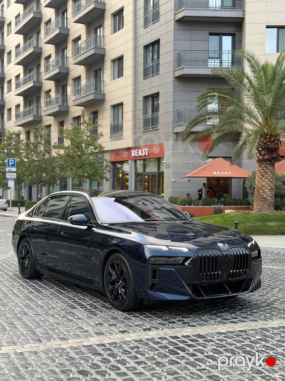 BMW i7, 105.7 kWh, 2023 il, 30 000 km — Avtomobillər, Bakı (3)