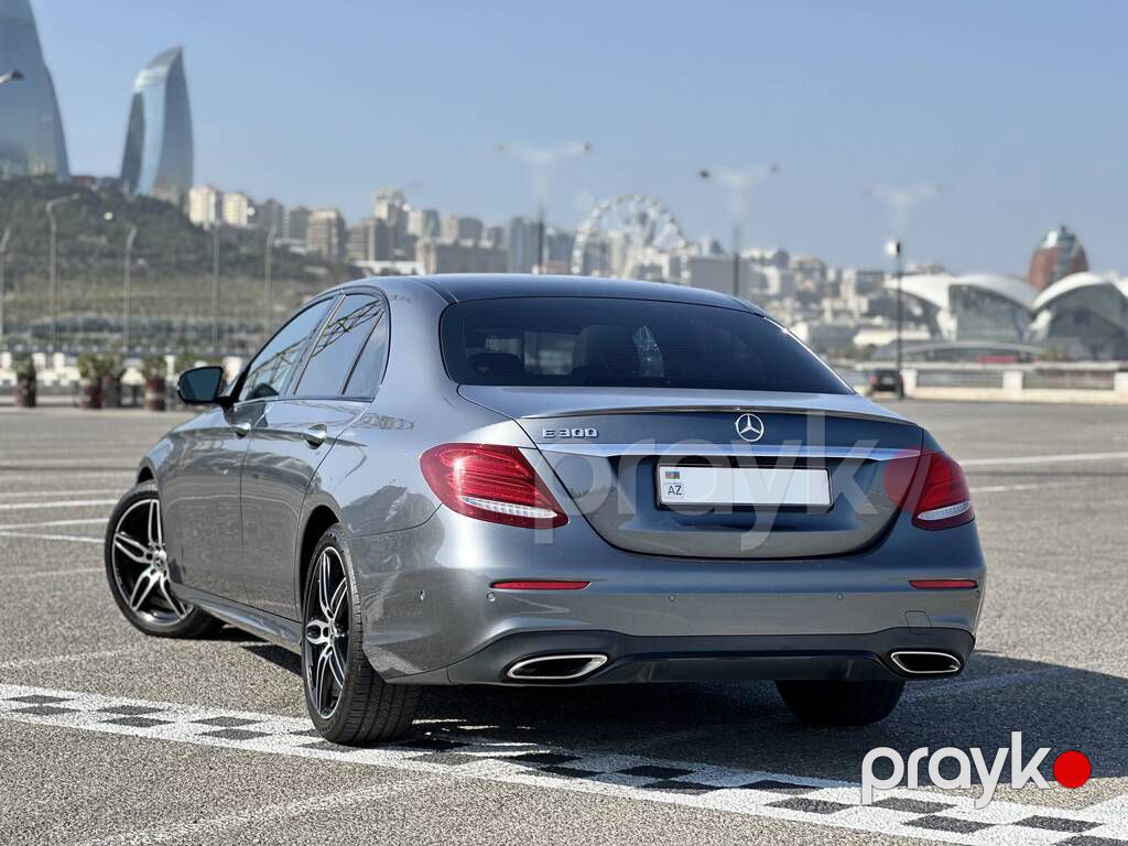 Mercedes E 300, 2.0 L, 2019 il, 150 000 km — Avtomobillər, Bakı (8)