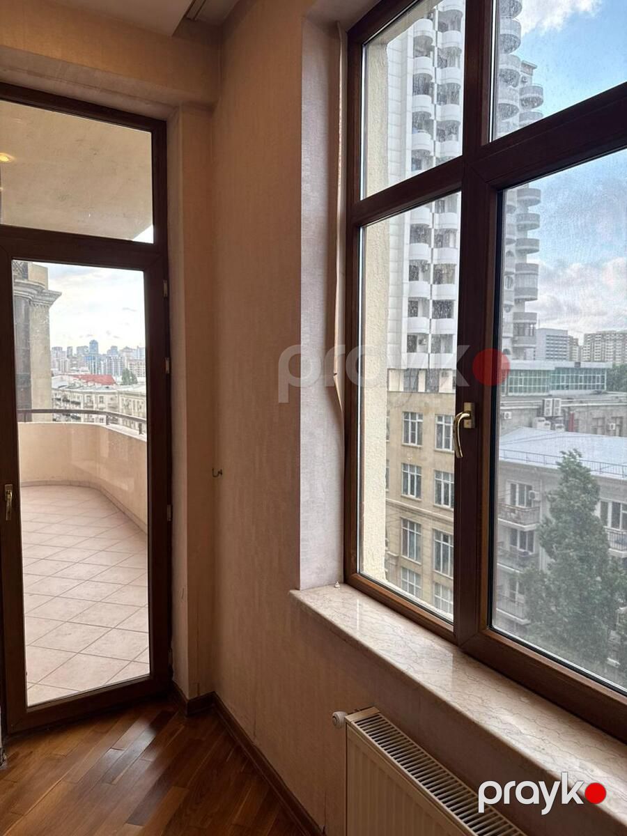 Satılır 4 otaqlı yeni tikili 230 m² — Mənzil, Bakı (6)