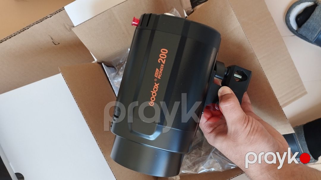 Godox Mini Pioneer 200 Studiya flaşı və softbox dəsti — Foto və video texnikası, Bakı (7)