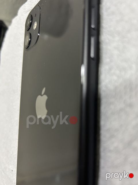Apple iPhone 11 Black 128GB/4GB — Bakı
