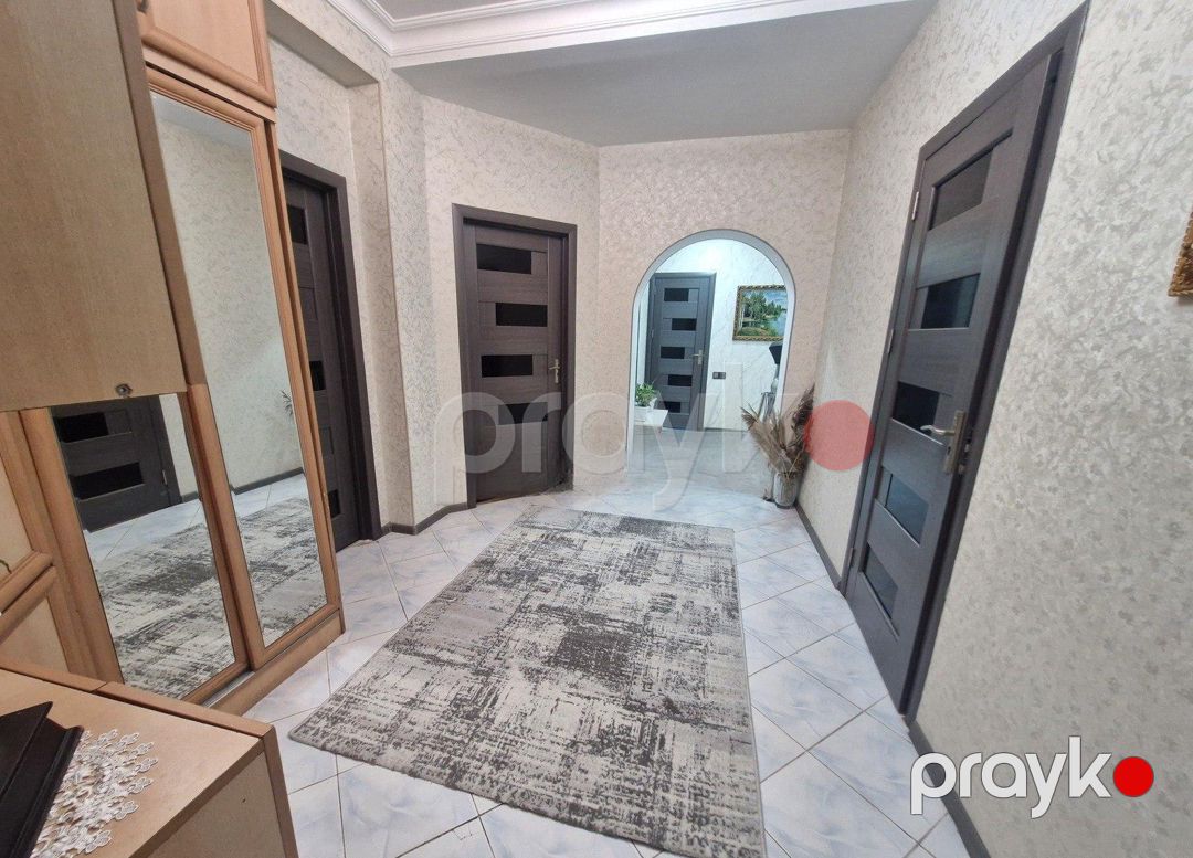 Satılır 4 otaqlı köhnə tikili 118 m² — Mənzil, Bakı (8)
