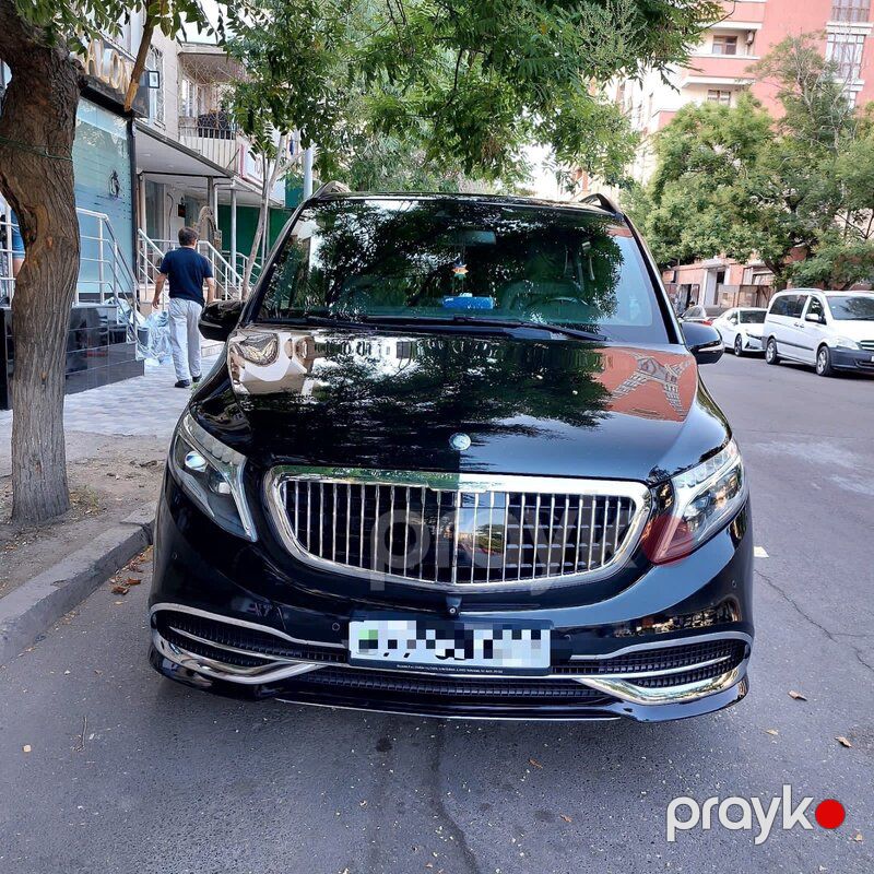 Mercedes Viano — Minik avtomobili icarəsi, Bakı (3)