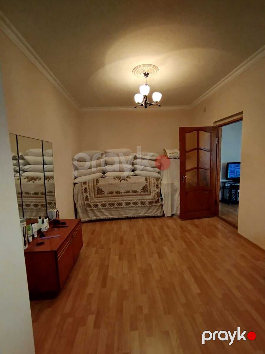 Satılır 4 otaqlı köhnə tikili 104 m² — Mənzil, Bakı (12)