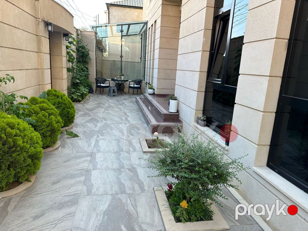 Satılır 10 otaqlı həyət evi/bağ evi 800 m² — Ev, villa, Bakı (12)