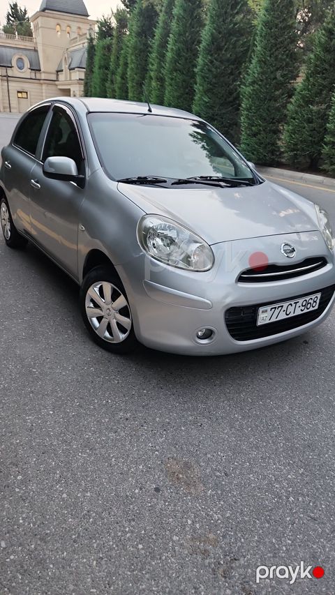 Nissan Mahc (gümüş rəng), 5 qapılı hetçbek - Kompakt ölçü, şəhər üçün — Bakı