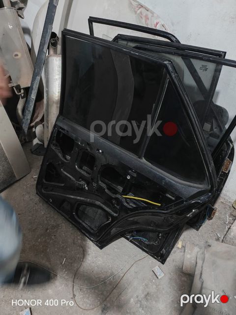 Tofaş qapıları — Bakı