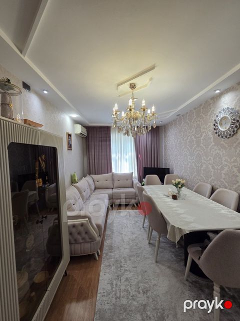 Satılır 3 otaqlı köhnə tikili 60 m² — Bakı