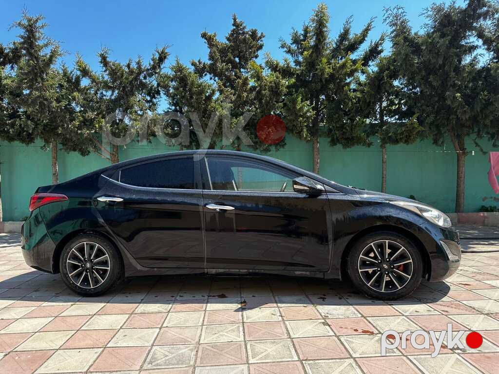 Hyundai Avante, 1.6 L, 2015 il, 295 000 km — Avtomobillər, Bakı (2)