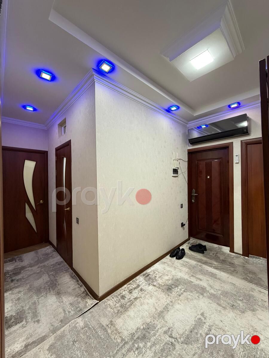 Satılır 4 otaqlı köhnə tikili 100 m² — Mənzil, Bakı (3)