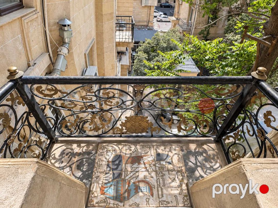 Satılır 4 otaqlı köhnə tikili 116 m² — Mənzil, Bakı (10)
