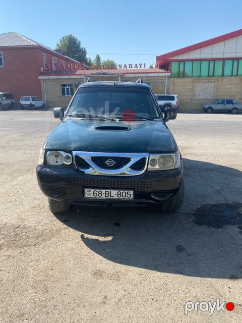 Nissan Terrano II, 2.7 L, 2002 il, 180 000 km — Şərur