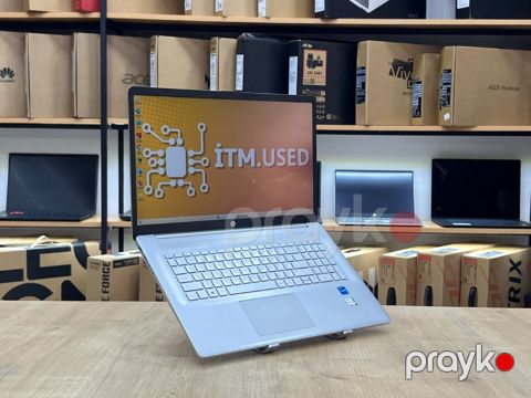 HP Laptop 17 Inch — Bakı