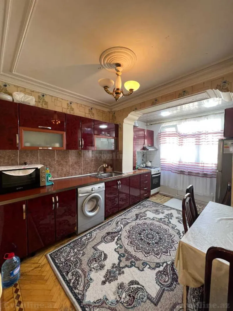 Satılır 5 otaqlı Mənzil Köhnə tikili 130 m² Bakı, Nəsimi r., Memar Əcəmi m., 4-cü mikrorayon — Mənzil, Bakı (4)