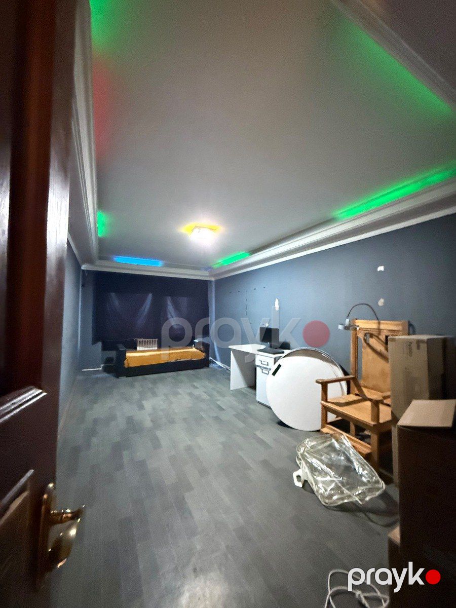 Satılır 6 otaqlı köhnə tikili 240 m² — Mənzil, Bakı (10)