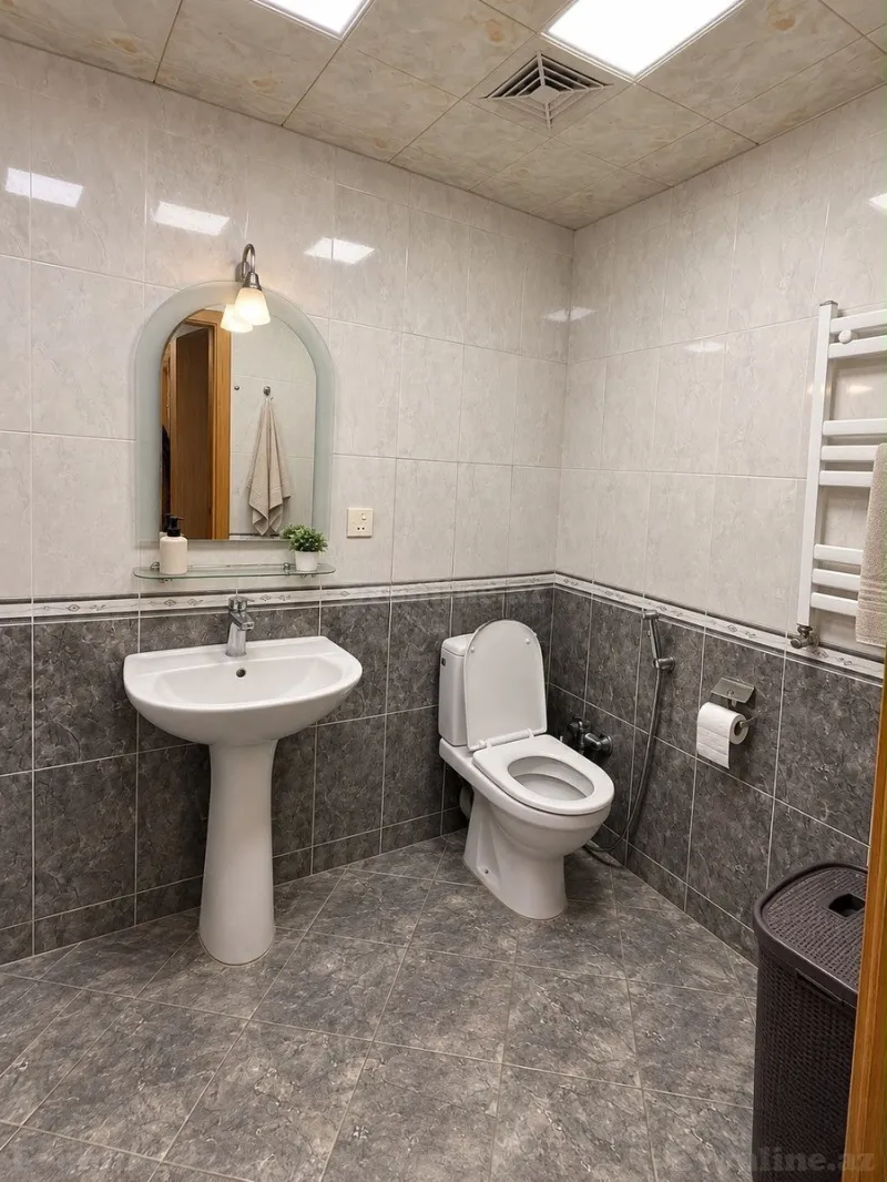 Satılır 2 otaqlı Mənzil Köhnə tikili 60 m² Bakı, Yasamal r., Elmlər Akademiyası m — Mənzil, Bakı (7)