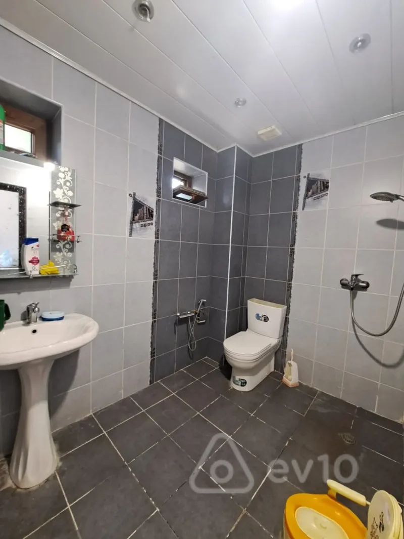 5 otaqlı həyət evi, 200 m², Saray qəsəbəsi — Ev, villa, Bakı (11)