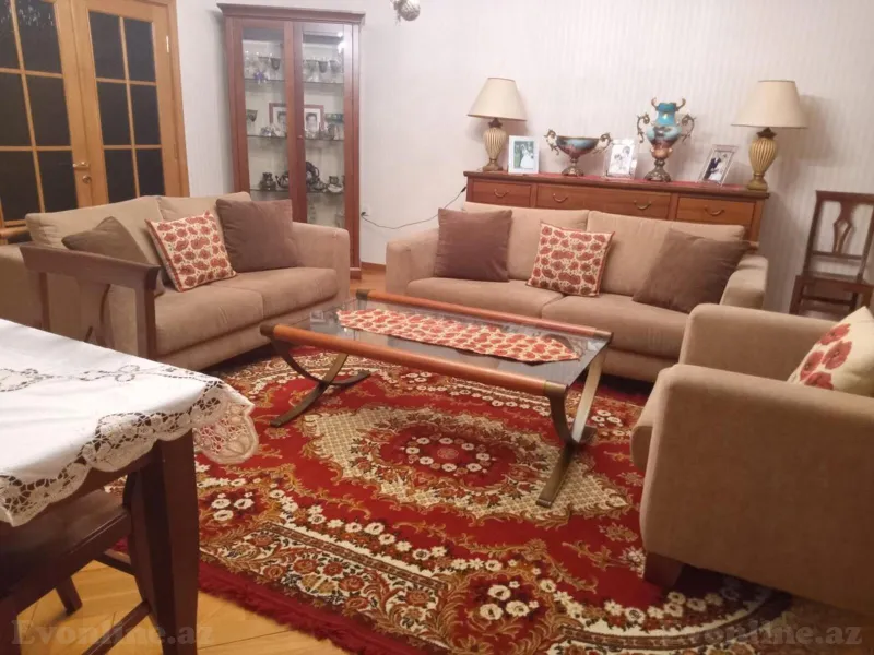 Kirayə verilir 4 otaqlı Mənzil Yeni tikili 105 m² Bakı, Yasamal r., Elmlər Akademiyası m — Mənzil, Bakı (2)
