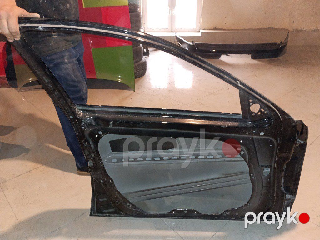 "Mercedes W212" sol qapısı — Ehtiyat hissələri və aksesuarlar, Bakı (2)