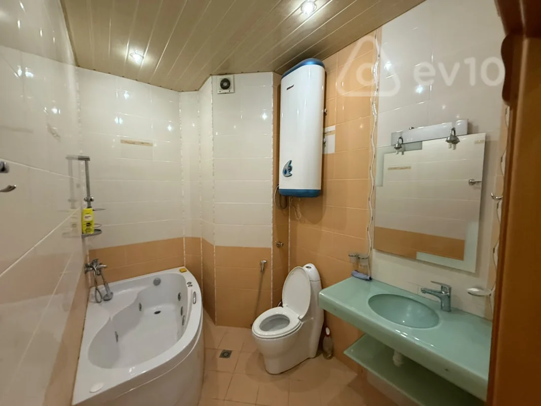 2 otaqlı mənzil, 100 m², Mixail Kaverockin kucesi — kirayə — Mənzil, Bakı (7)