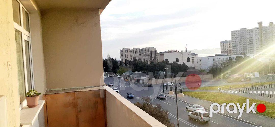 Satılır 4 otaqlı köhnə tikili 120 m² — Mənzil, Bakı (5)