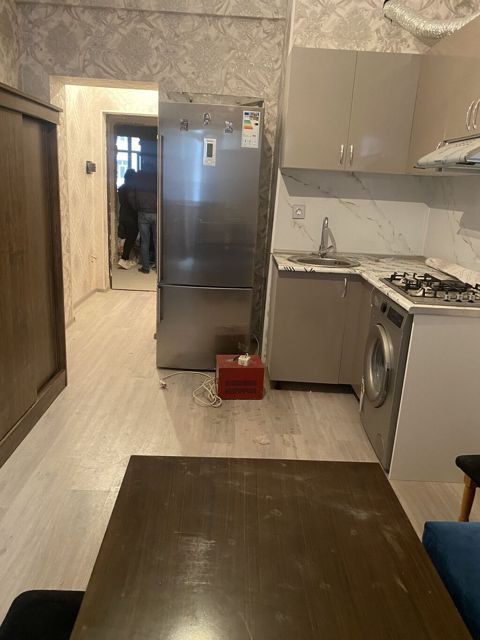Xırdalanda AFF Park da 1 otaqdan 2 ə düzəlmə EV Kirayə verilir Evdə — Xırdalan
